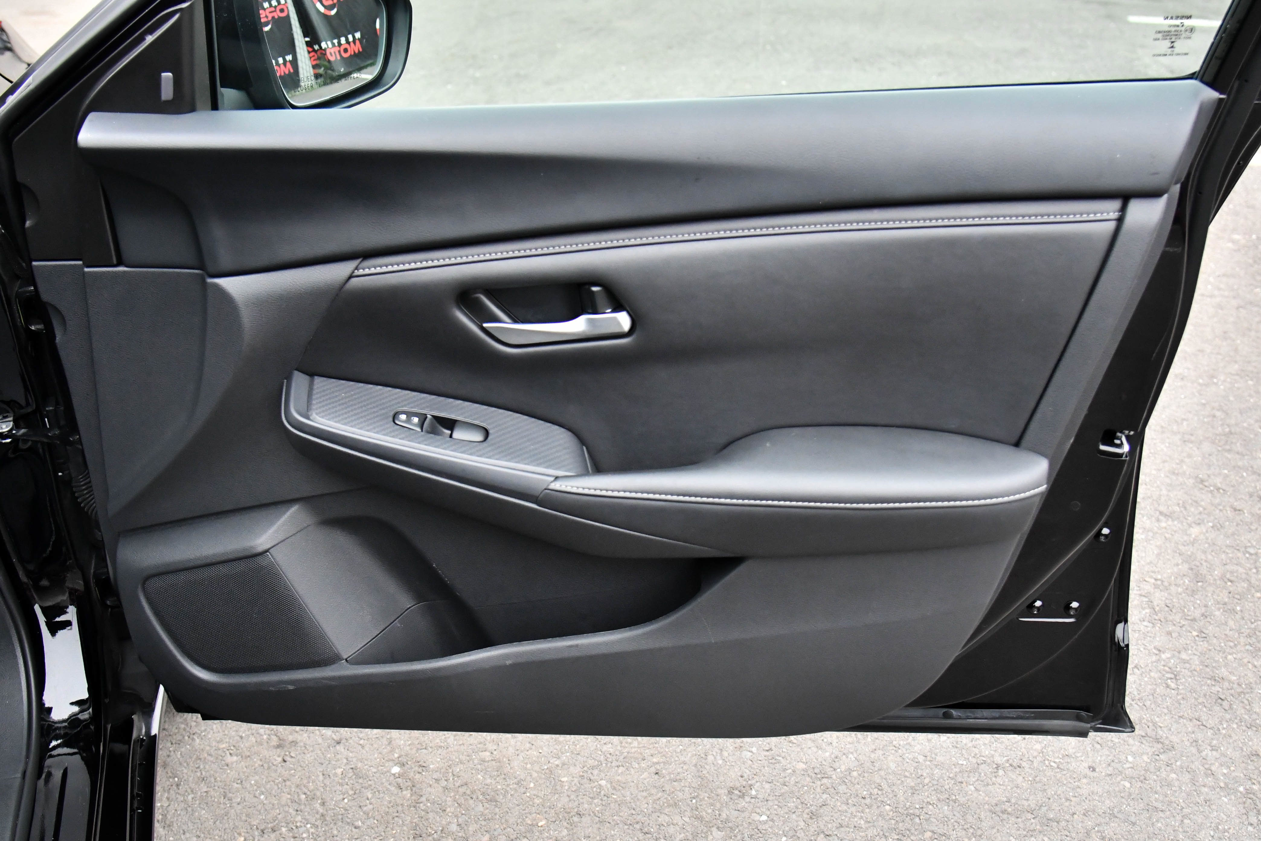 Used 2024 Nissan Sentra SV image 38