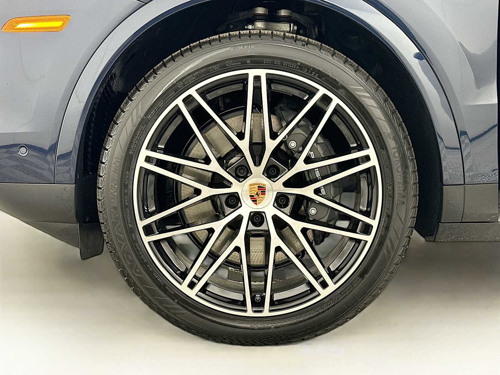 New 2026 Porsche Cayenne Coupe image 32