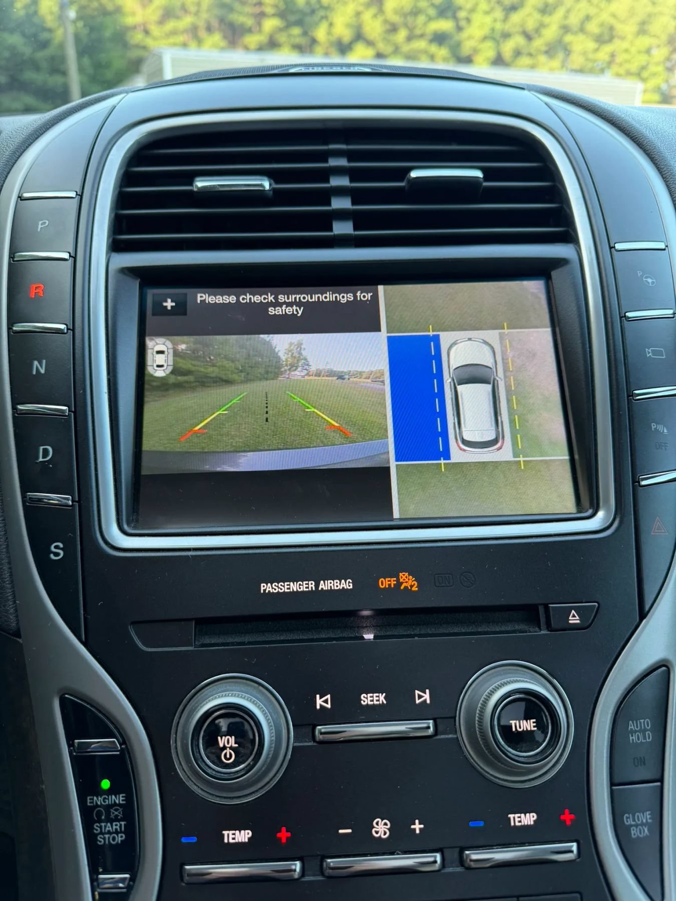 Used 2017 Lincoln MKX Reserve FWD image 16