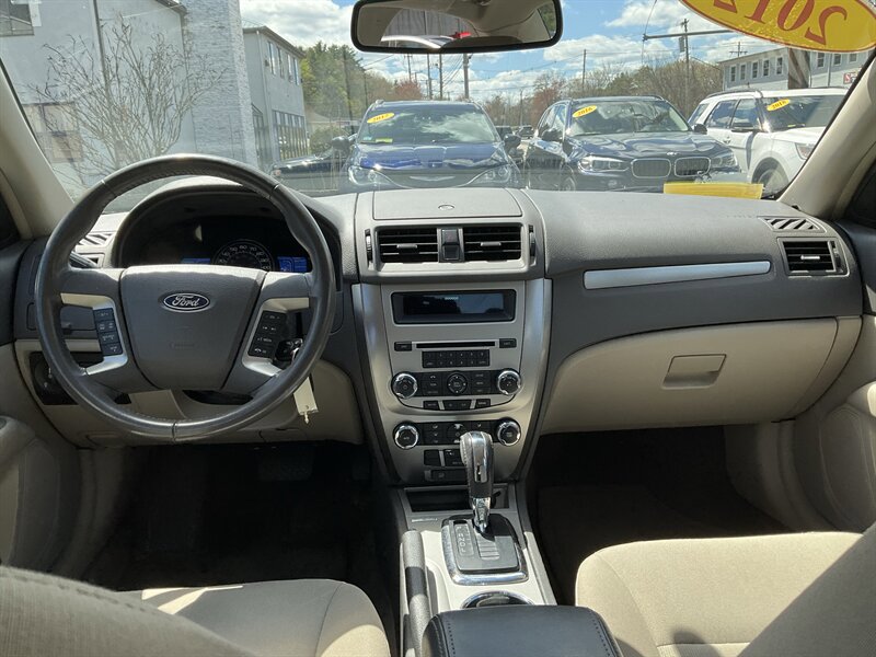 Used 2012 Ford Fusion Hybrid FWD image 12