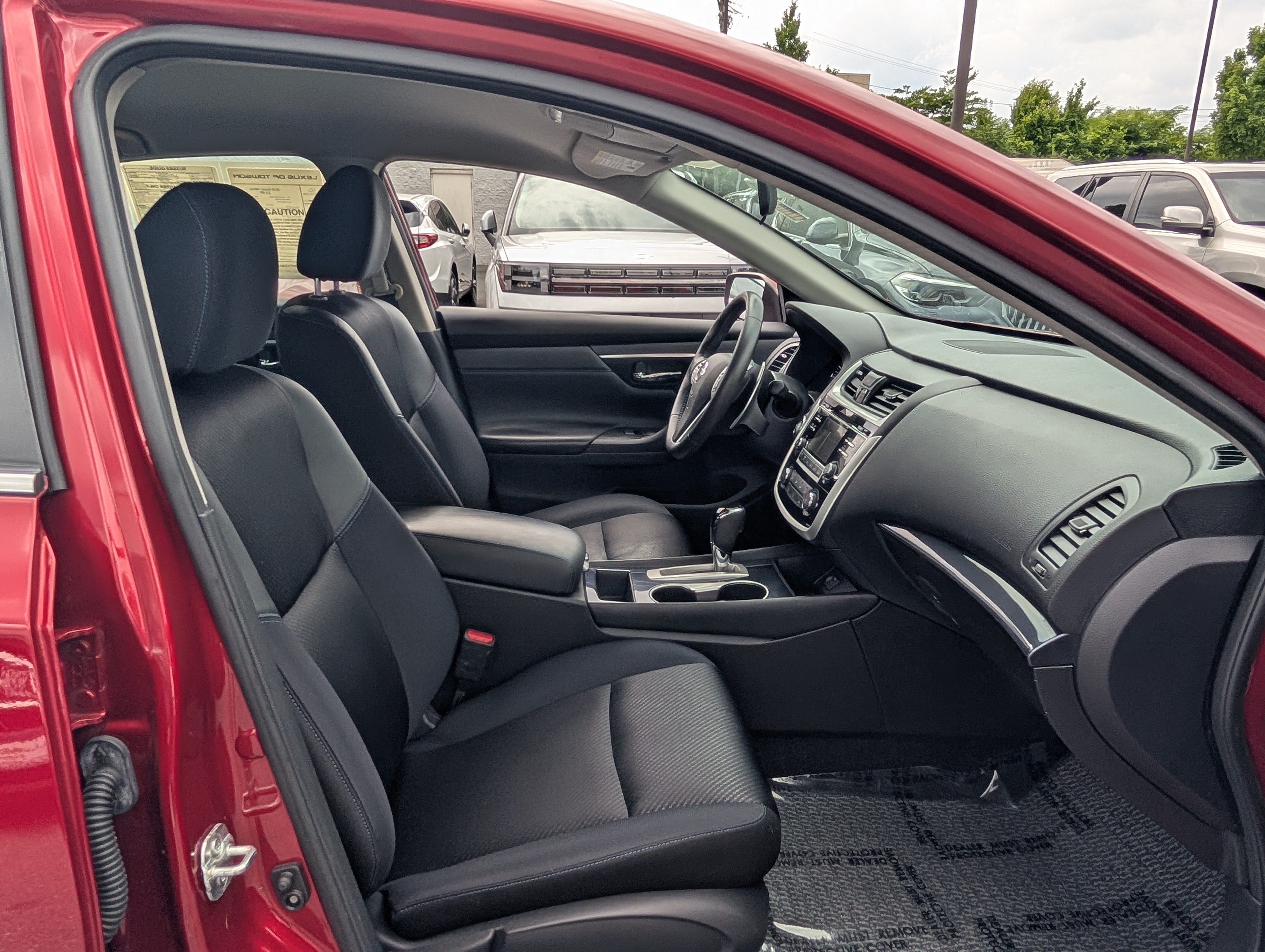 Used 2018 Nissan Altima 2.5 SR FWD image 11