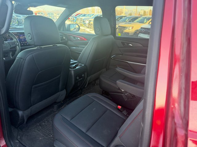 Used 2024 Chevrolet Traverse Z71 image 6