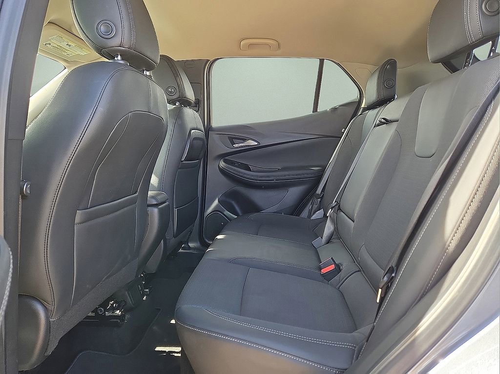 Used 2021 Buick Encore GX Select w/ Sport Touring Package image 16