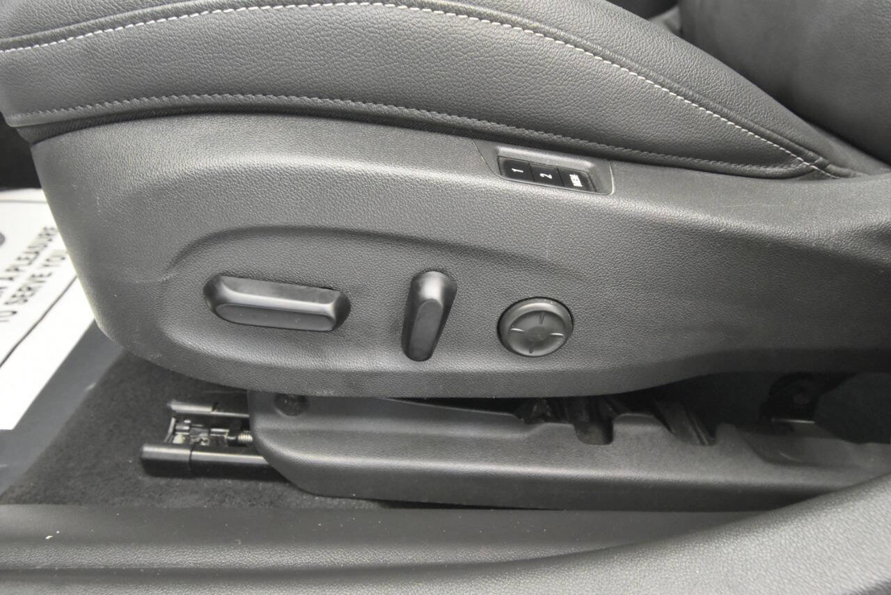 Used 2018 Buick Regal Essence w/ Driver Confidence Package #1 AWD/4WD image 44