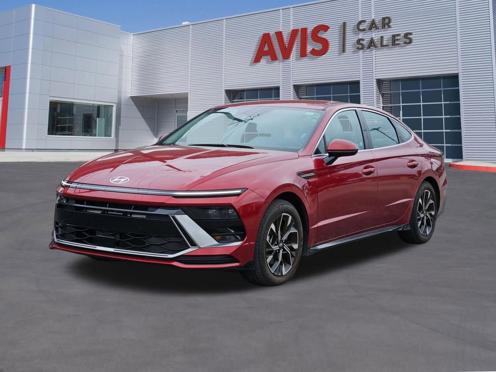 Used 2025 Hyundai Sonata SEL FWD image 1