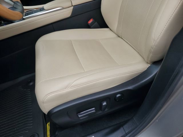 Used 2022 Lexus RX 350 FWD w/ Premium Package image 21