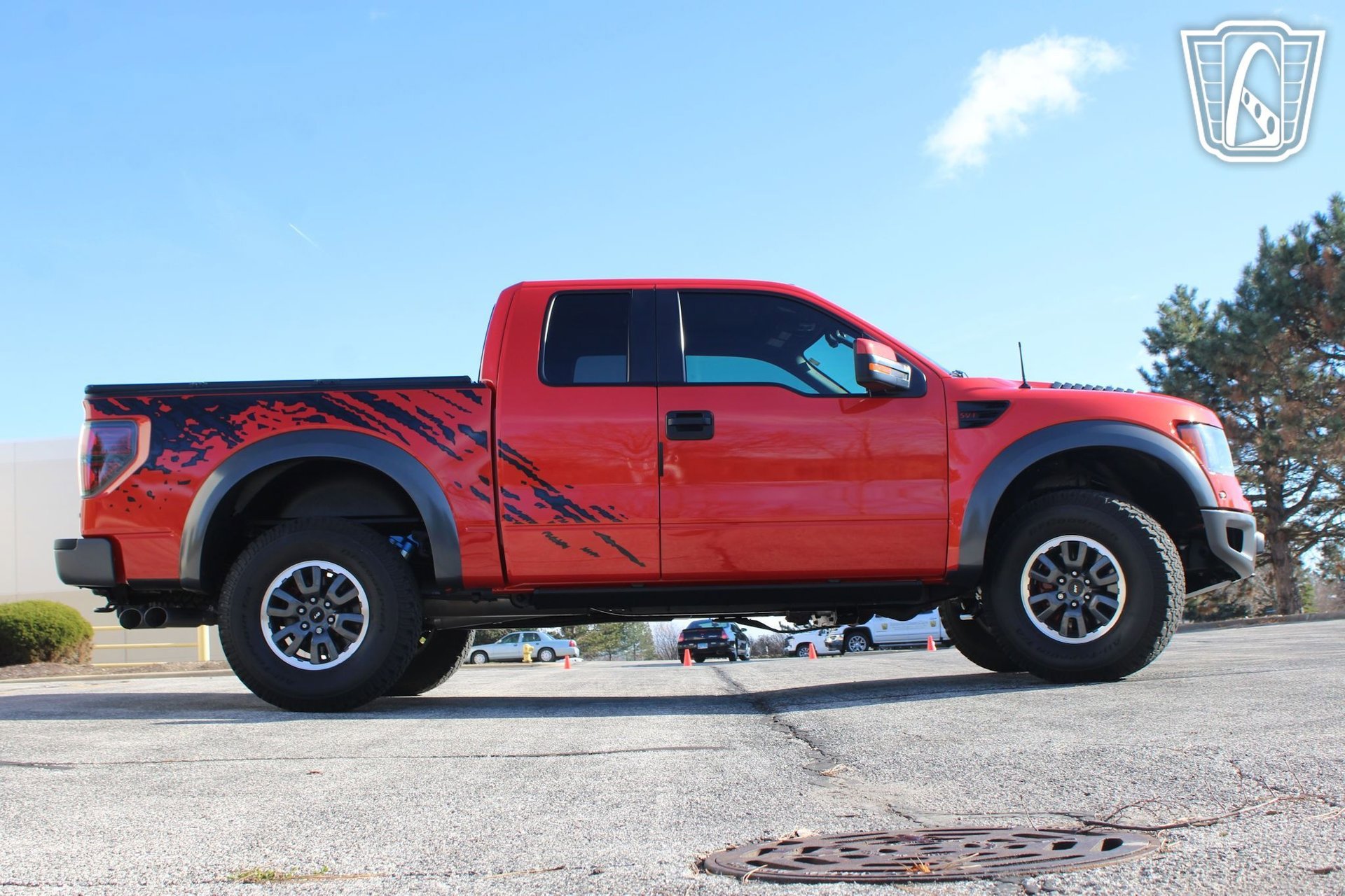 Used 2010 Ford F150 Raptor image 19