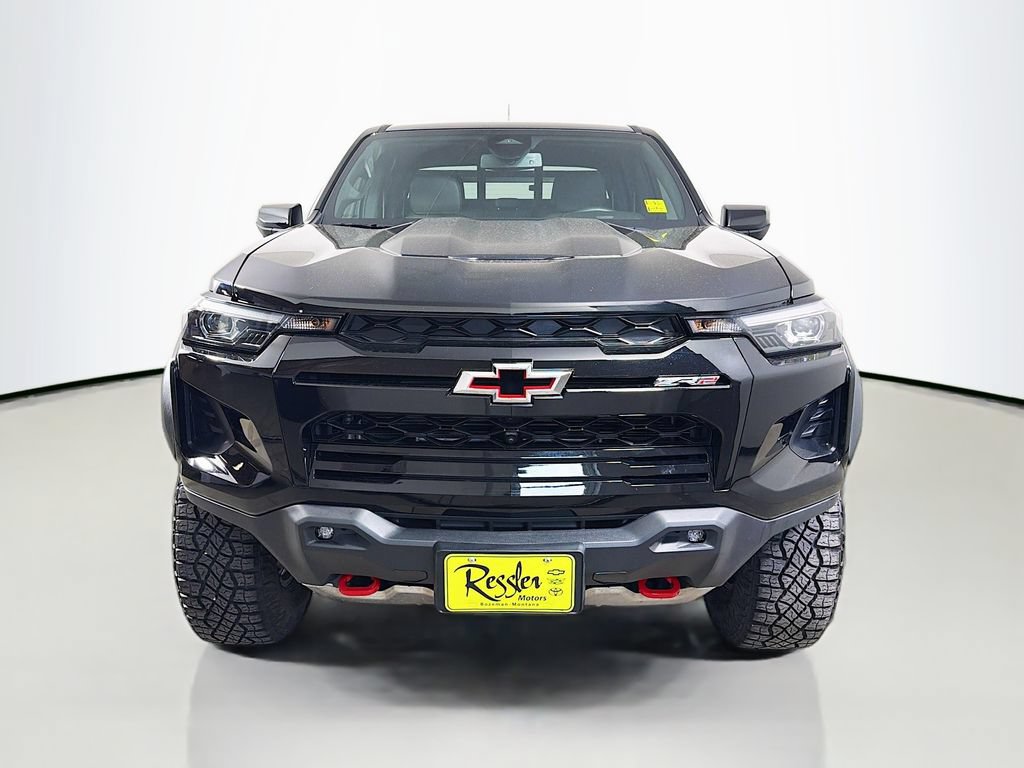 Used 2024 Chevrolet Colorado ZR2 w/ ZR2 Convenience Package III AWD/4WD image 2