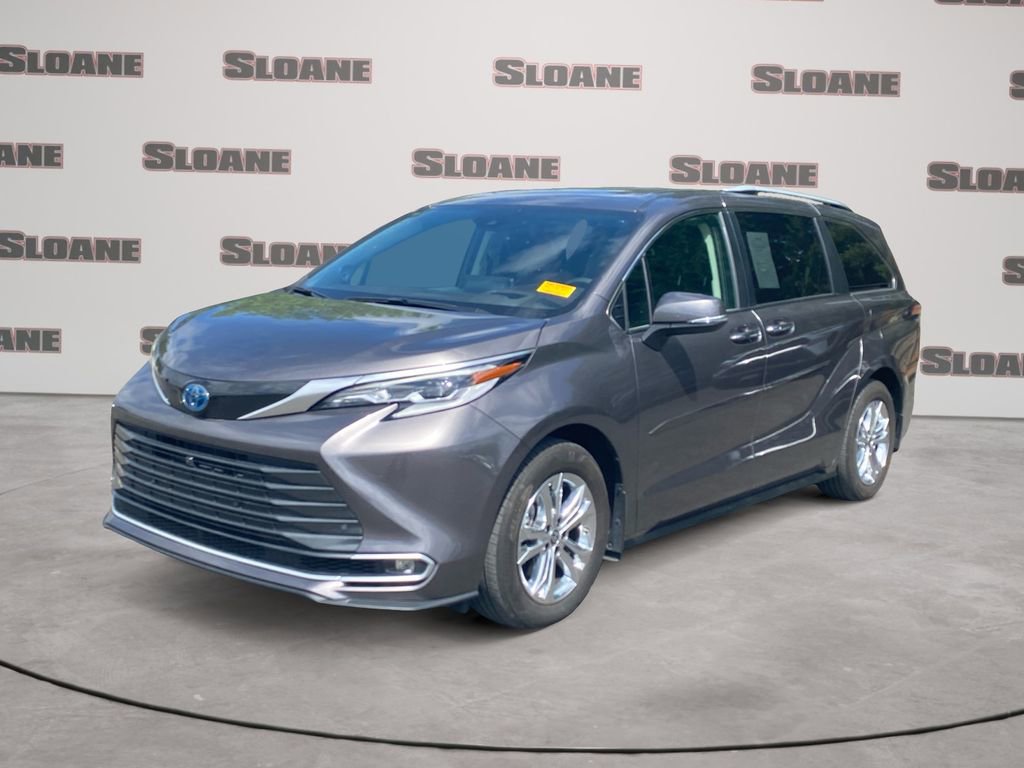 Used 2023 Toyota Sienna Platinum