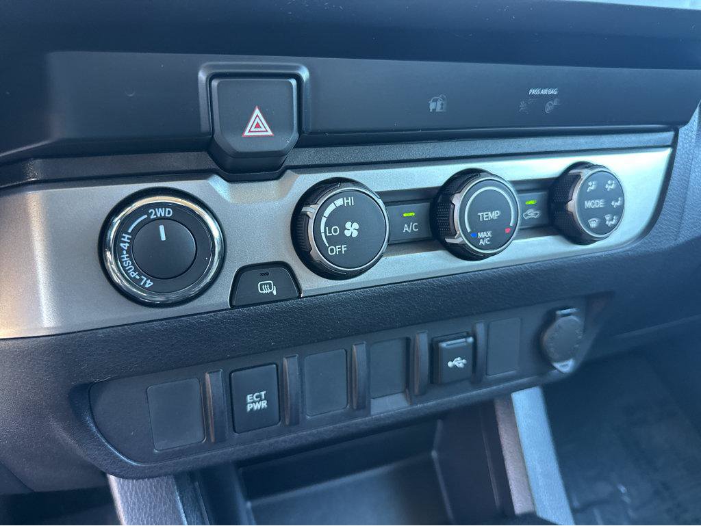 Used 2020 Toyota Tacoma SR AWD/4WD image 23