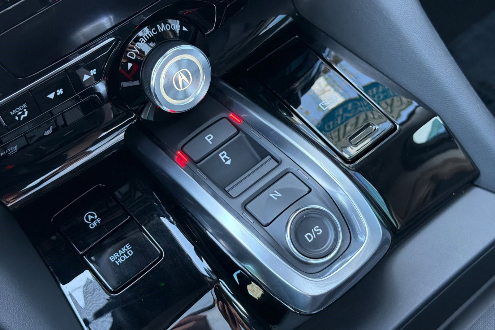 Certified 2025 Acura MDX SH-AWD w/ Technology Package image 29