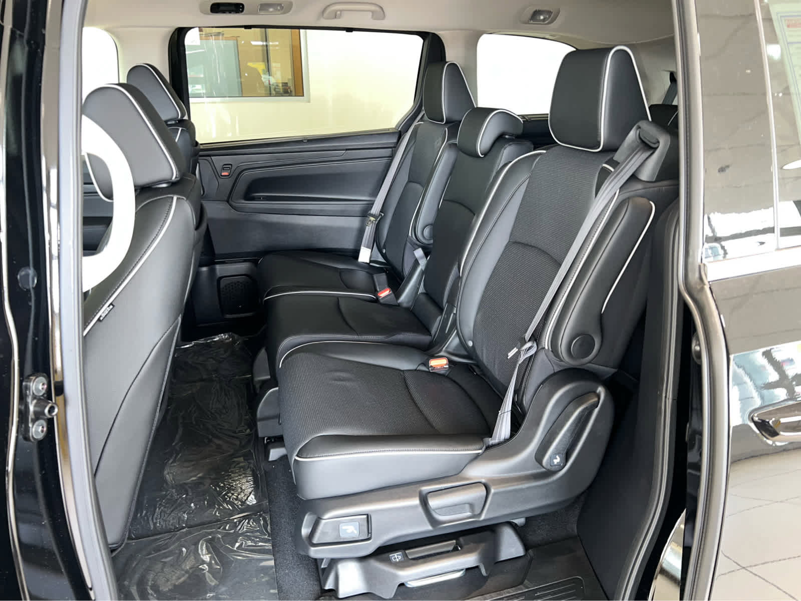 New 2026 Honda Odyssey Elite image 13