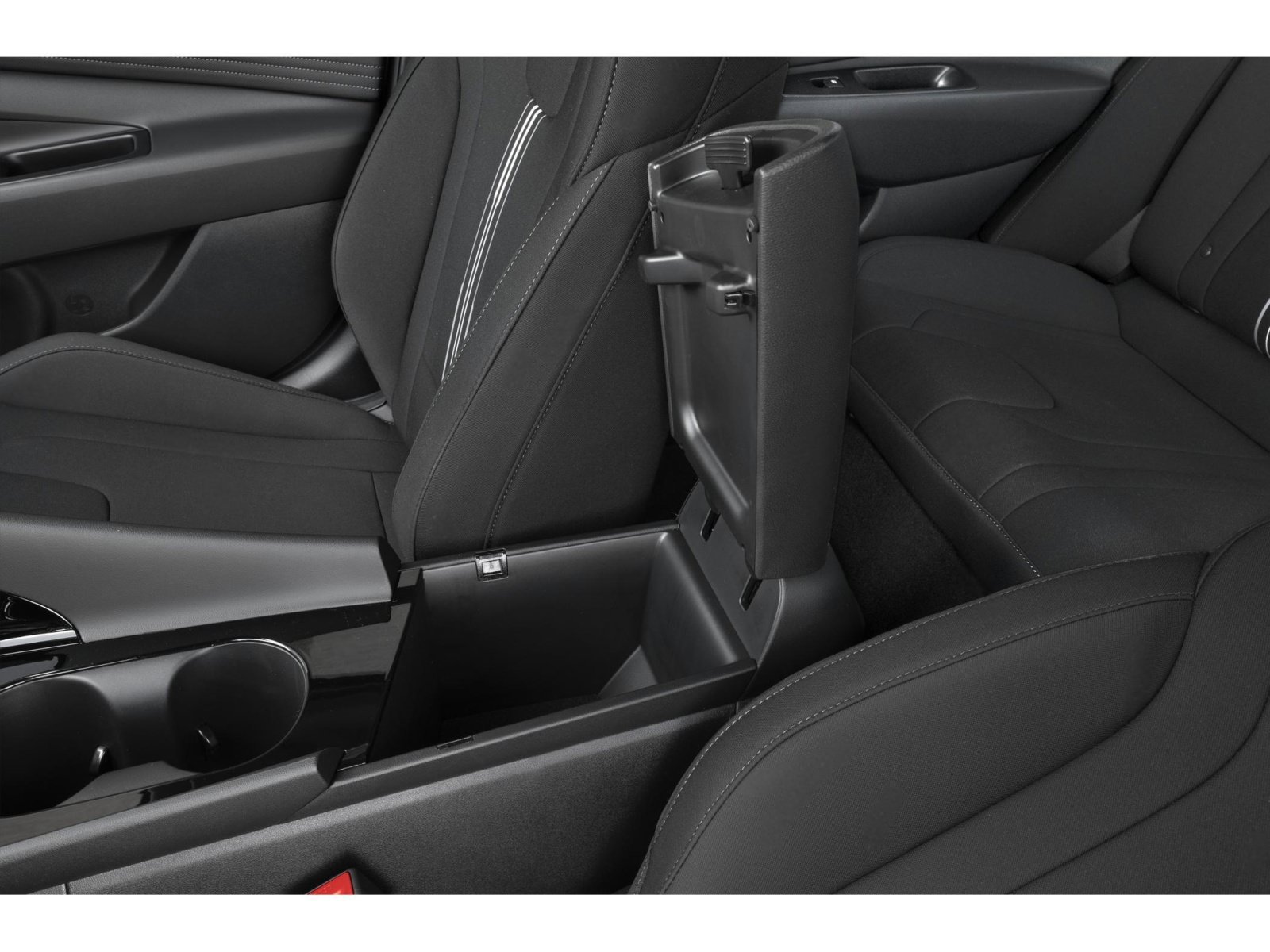Used 2025 Hyundai Elantra SEL FWD image 15
