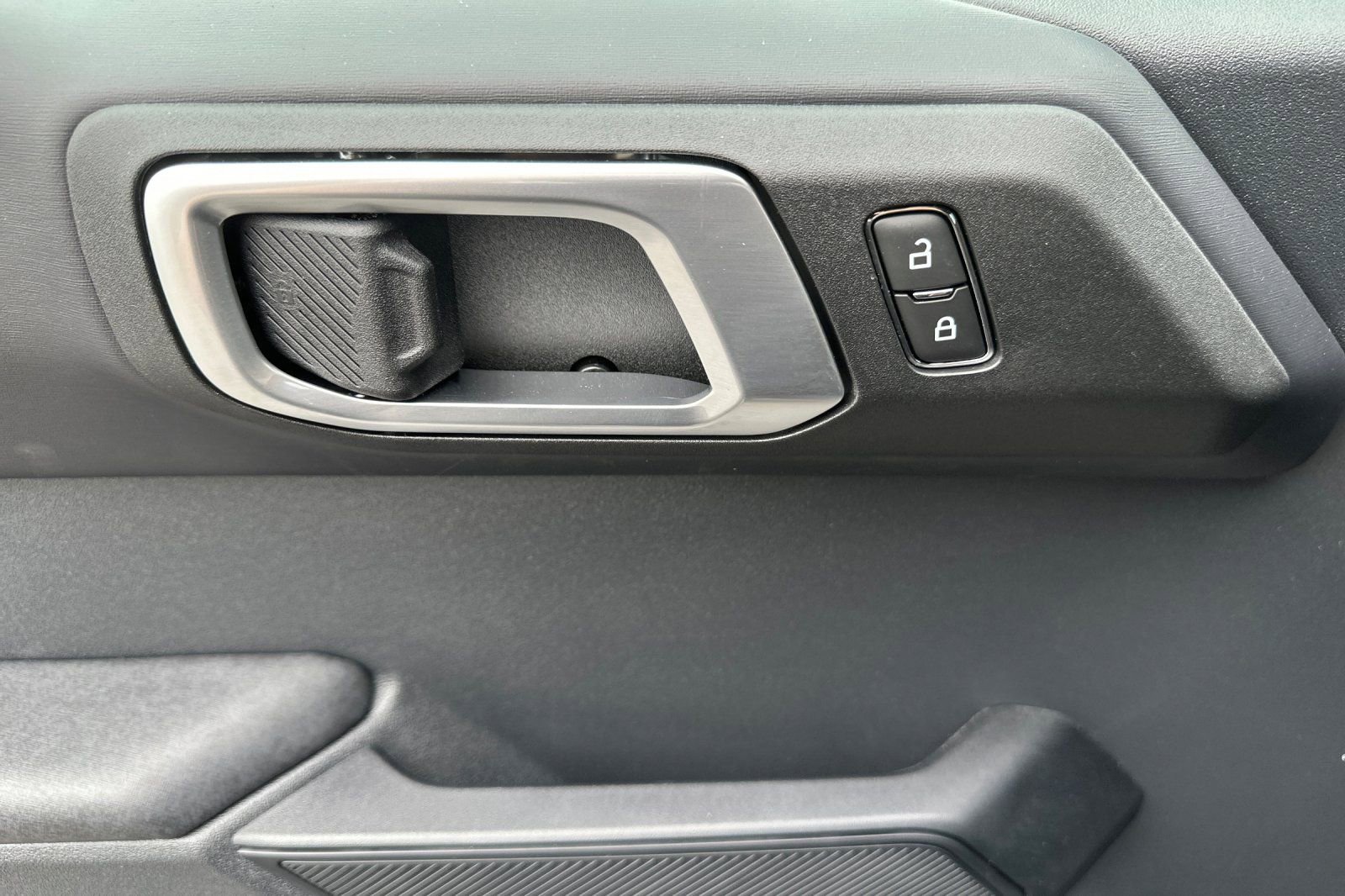 New 2026 Ford Bronco Badlands image 11