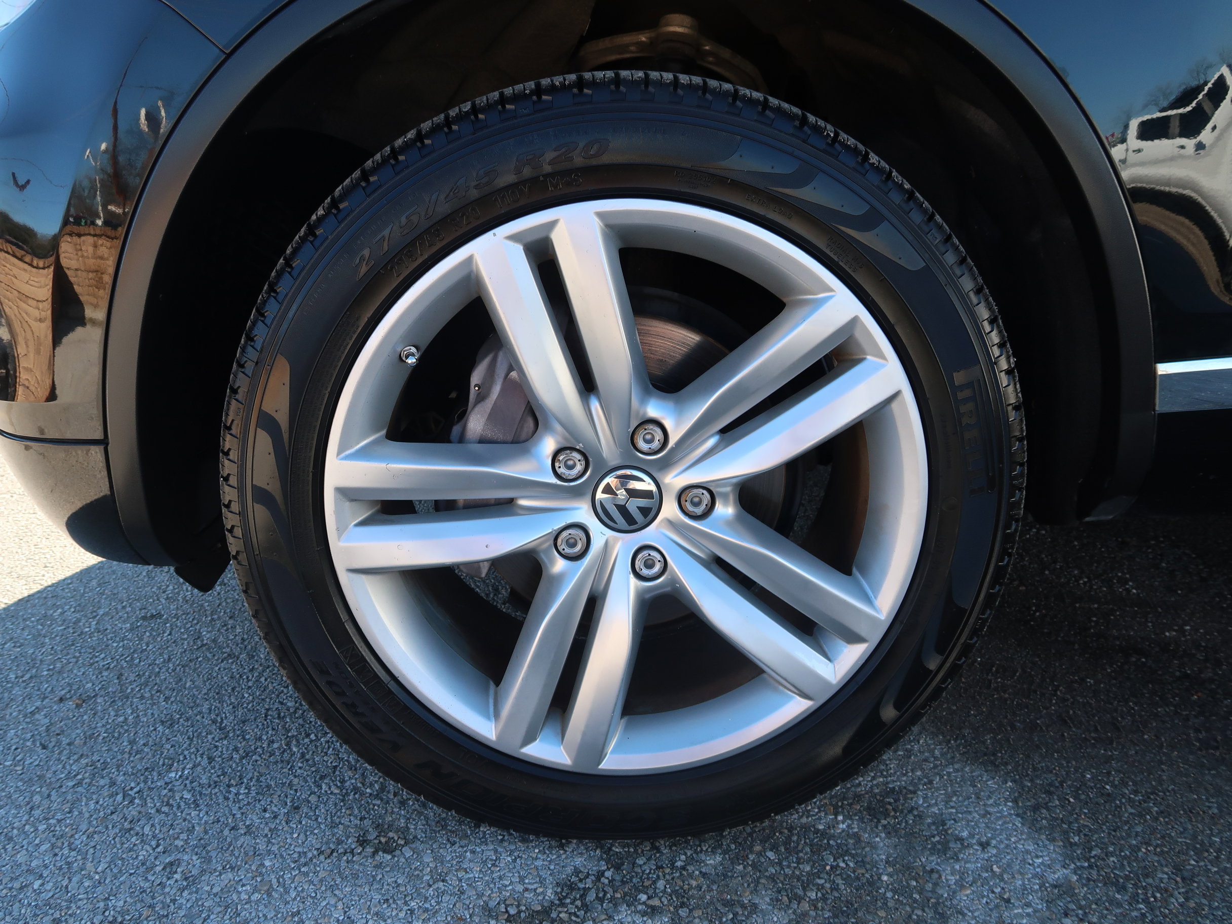 Used 2014 Volkswagen Touareg Executive image 47