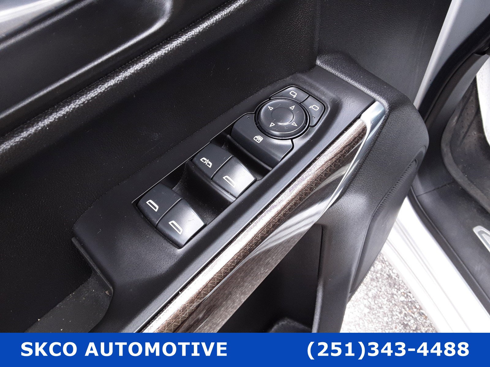 Used 2020 Chevrolet Silverado 1500 LT w/ All-Star Edition image 22