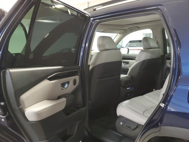 Used 2024 Honda Pilot Touring image 30