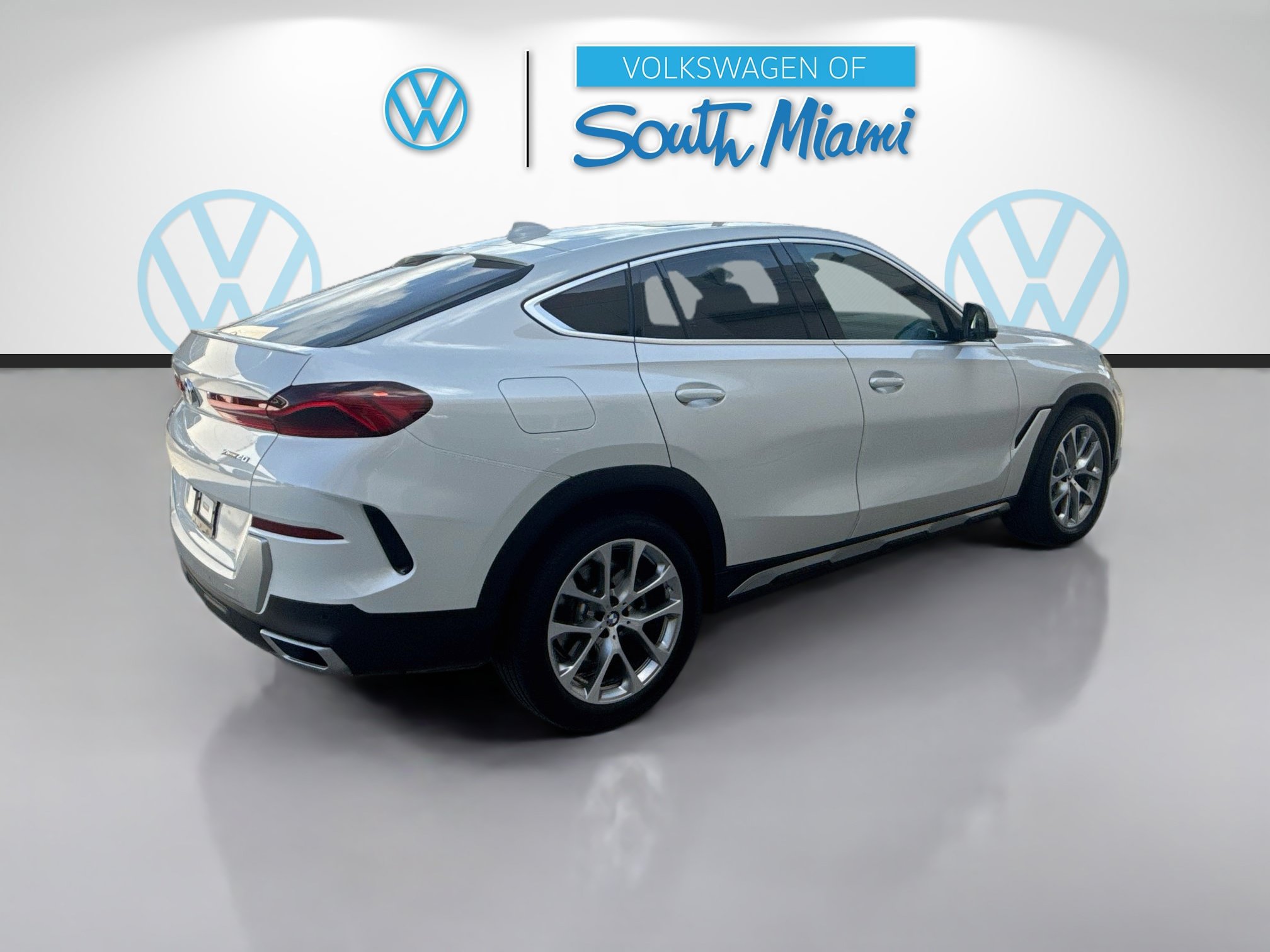 Used 2022 BMW X6 xDrive40i w/ Premium Package AWD/4WD image 7
