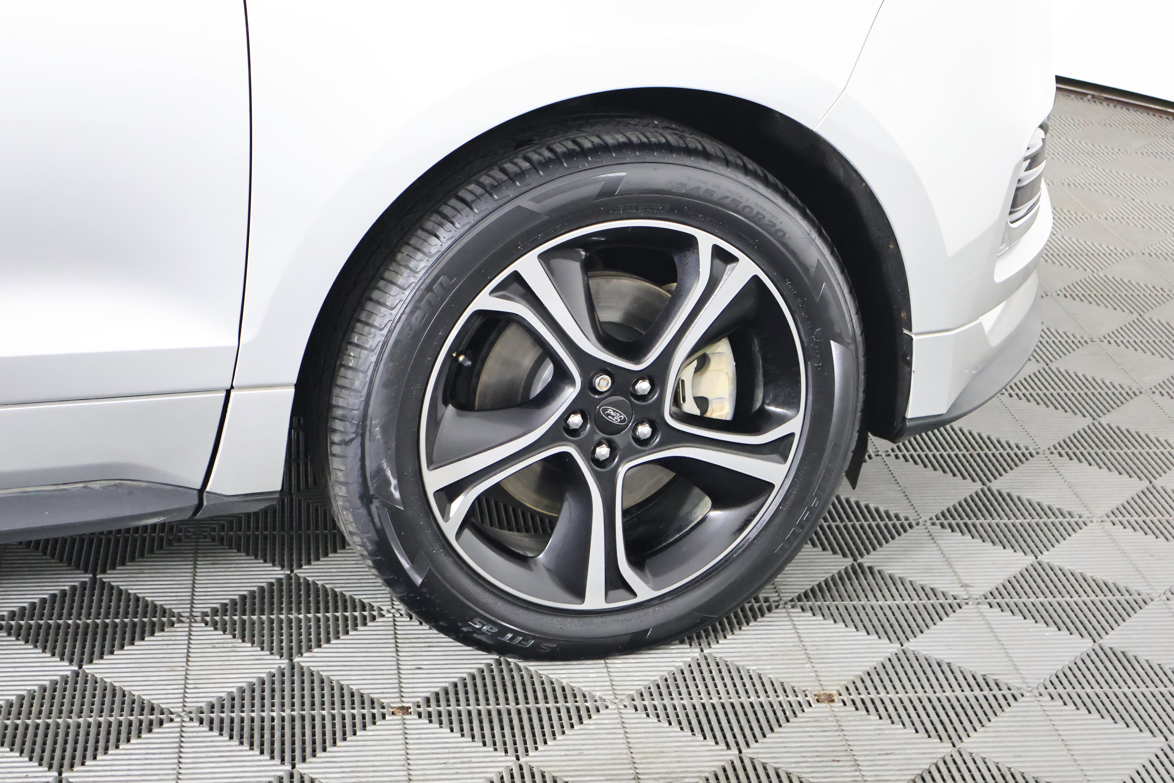 Used 2019 Ford Edge ST w/ Convenience Package image 55