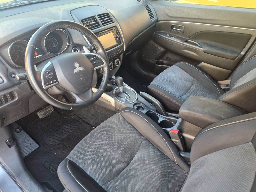 Used 2014 Mitsubishi Outlander Sport SE FWD image 10