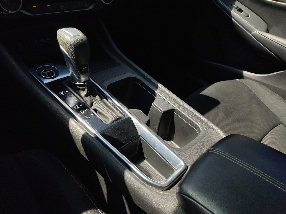 Used 2025 Nissan Sentra SV FWD image 26