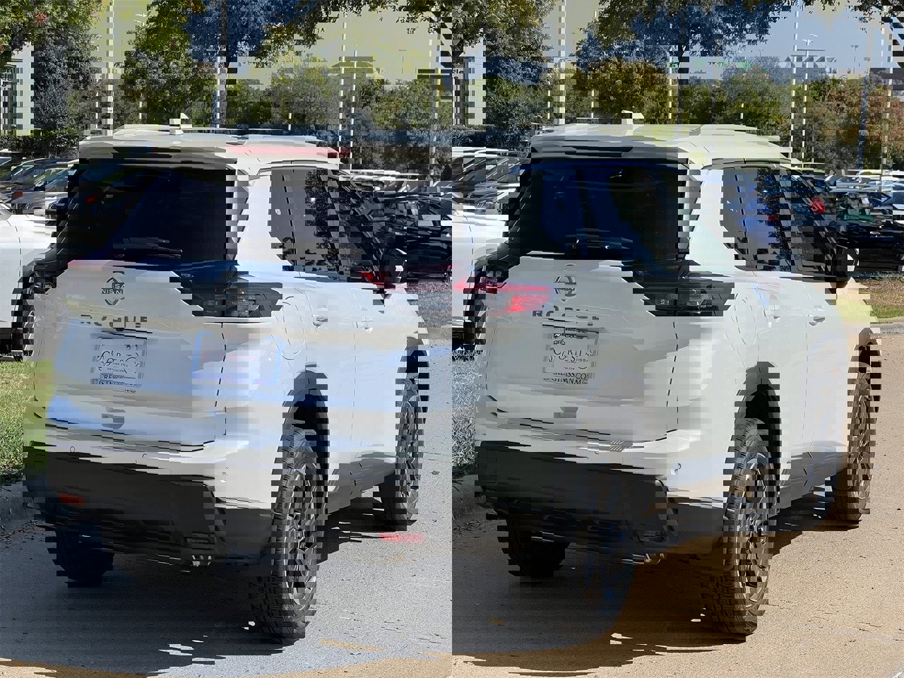 New 2026 Nissan Rogue SV w/ SV Premium Package image 4