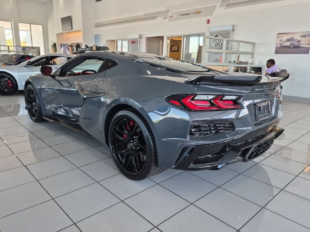 New 2027 Chevrolet Corvette Z06 w/ Stealth Interior Trim Package RWD image 5