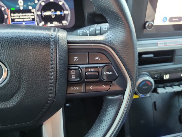 Used 2025 Toyota 4Runner TRD Off-Road AWD/4WD image 16