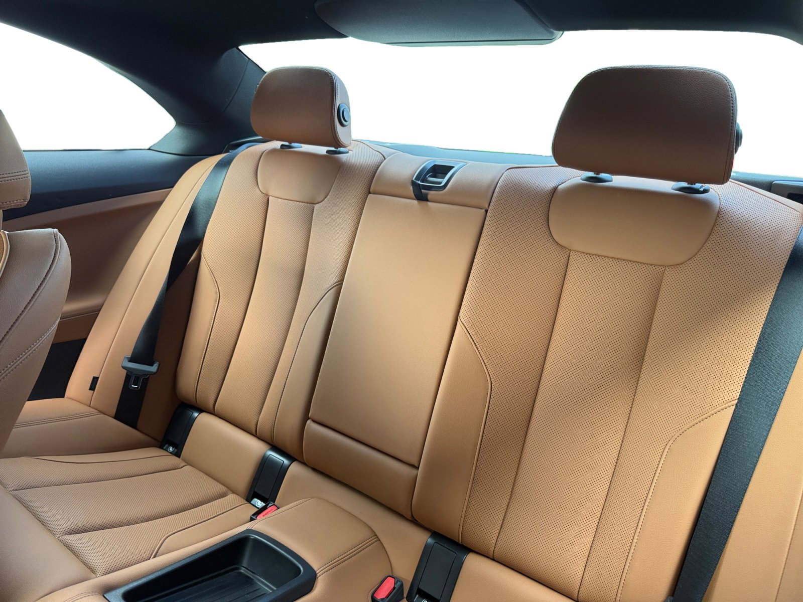 Used 2025 BMW 230i Coupe w/ M Sport Package image 13