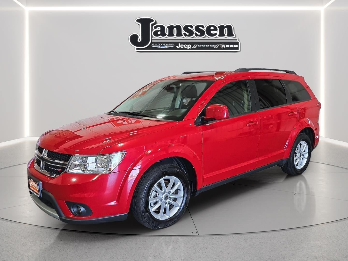 Used 2019 Dodge Journey SE FWD image 1