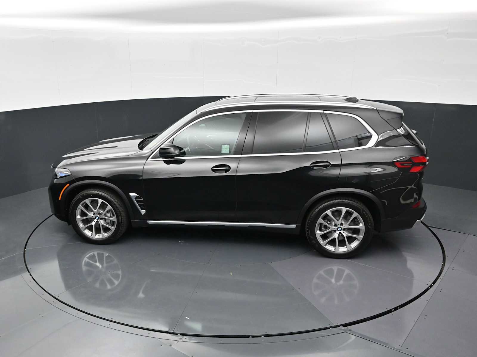 Used 2026 BMW X5 xDrive40i w/ Climate Comfort Package AWD/4WD image 24