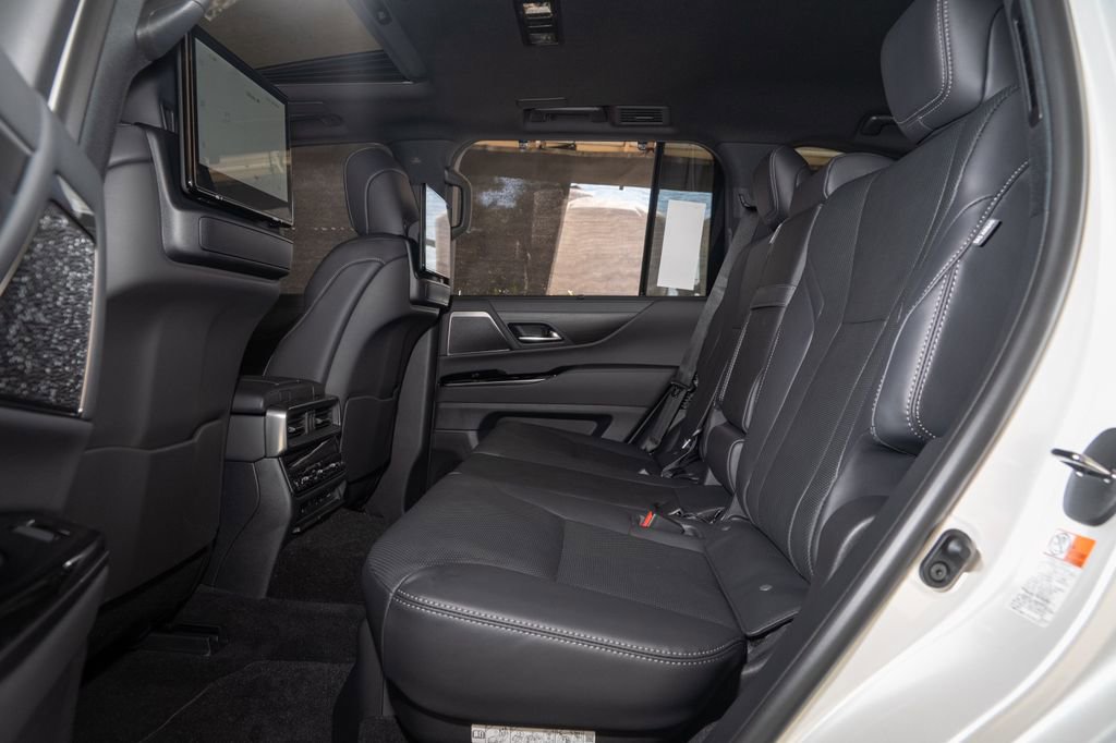 New 2026 Lexus LX 700h Luxury image 19
