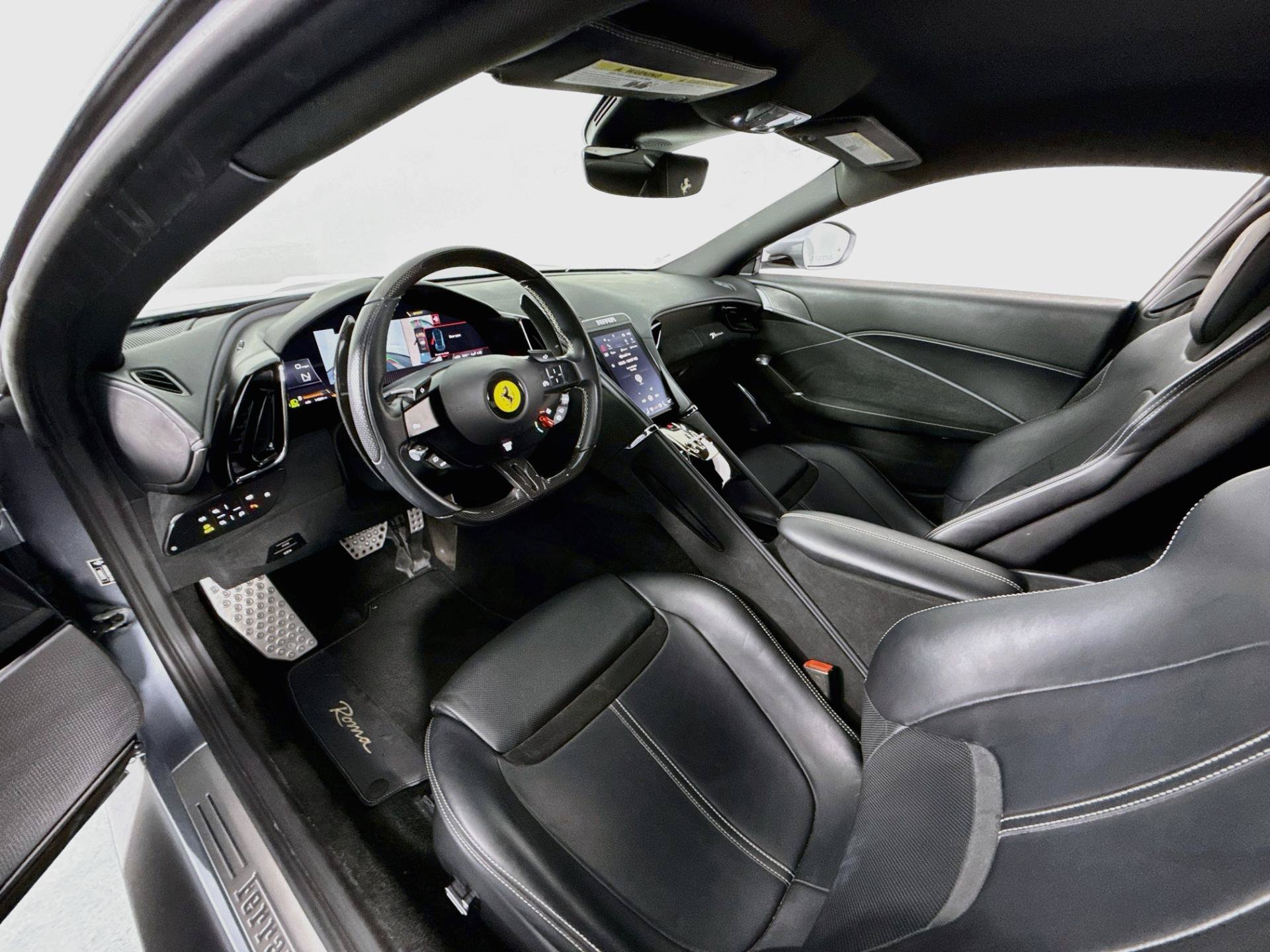 Used 2021 Ferrari Roma RWD image 24