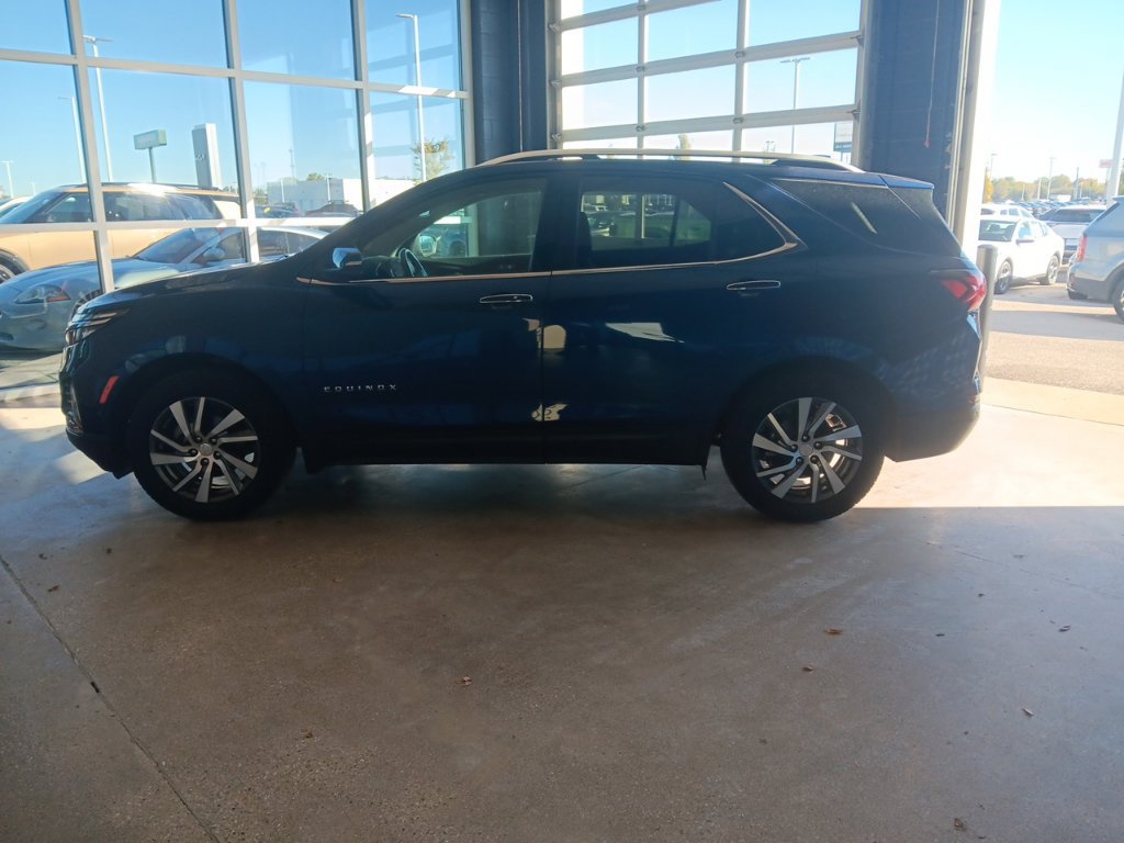 Used 2022 Chevrolet Equinox Premier AWD/4WD image 8
