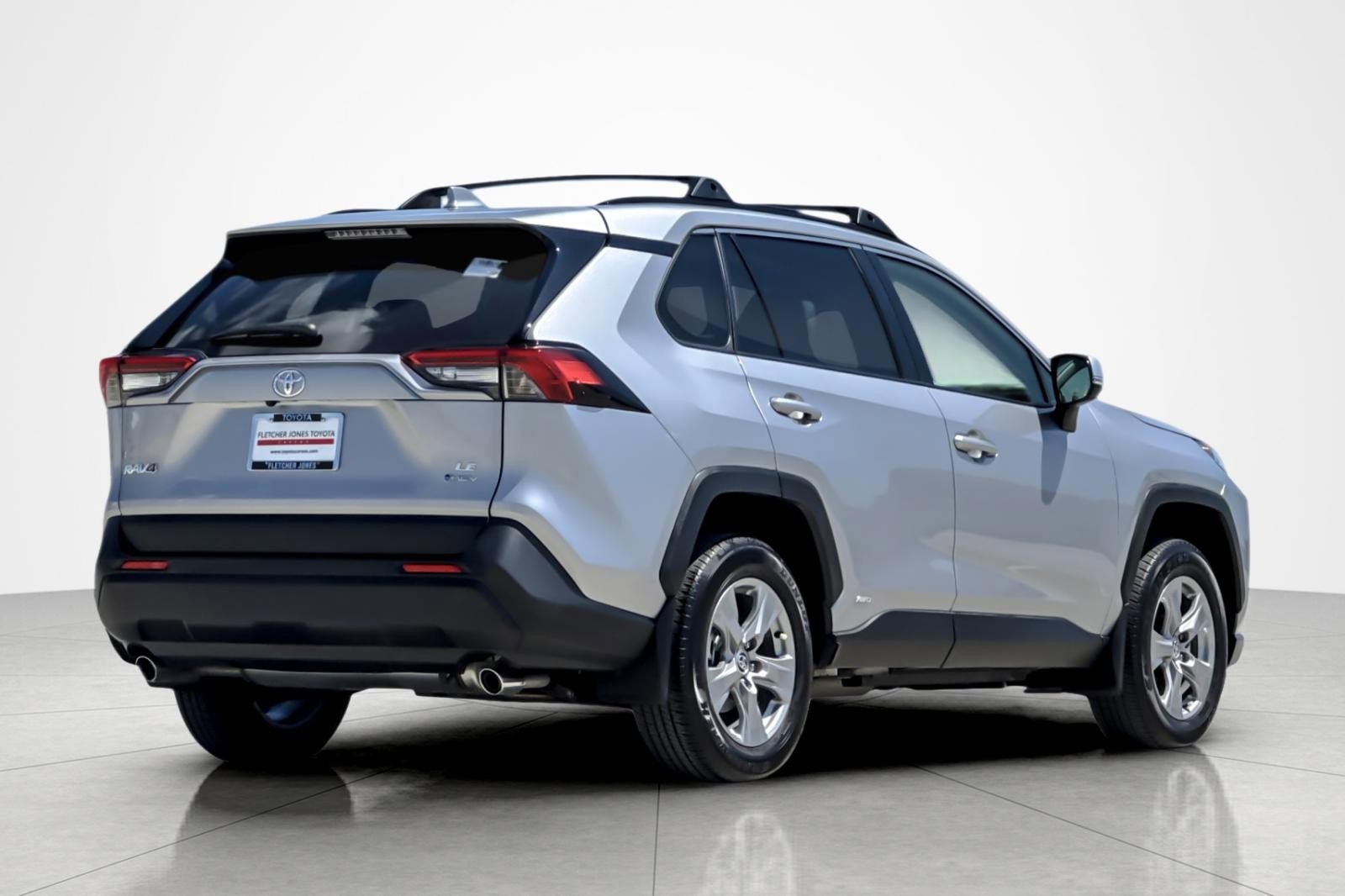 Certified 2025 Toyota RAV4 LE AWD/4WD image 5