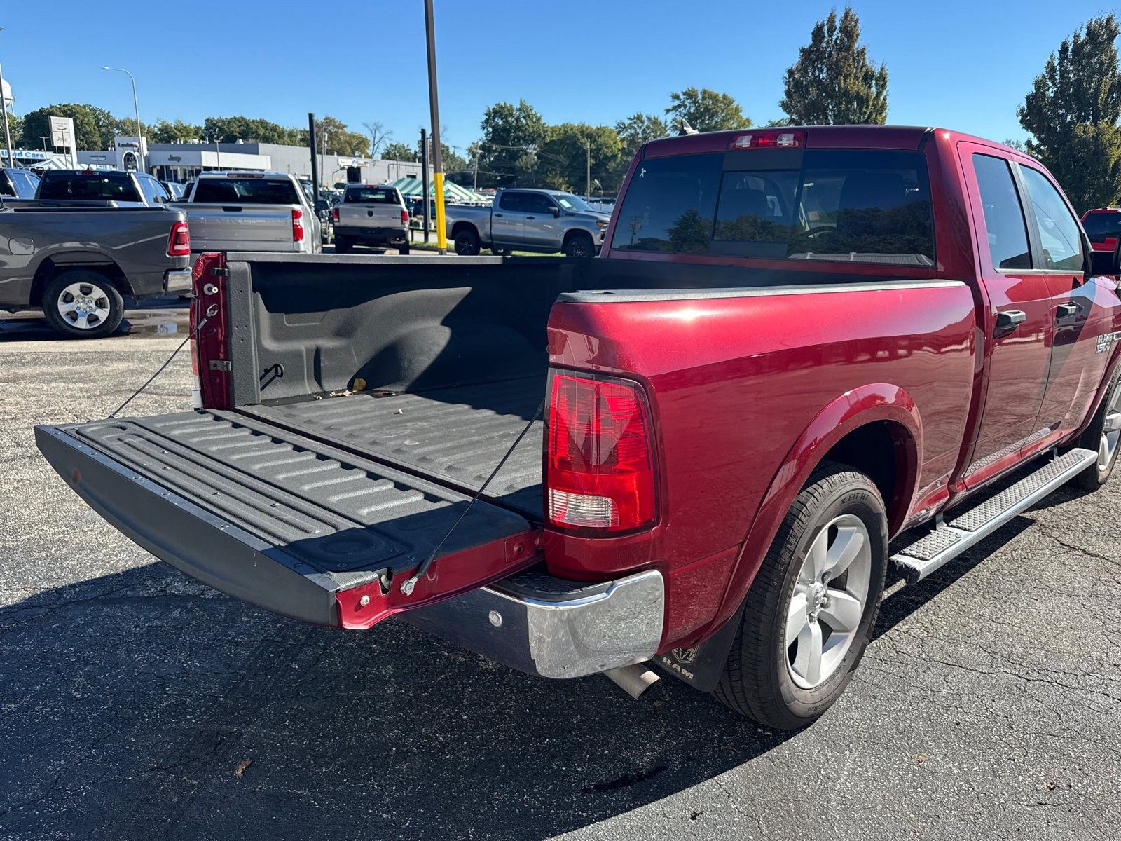 Used 2015 RAM 1500 Outdoorsman AWD/4WD image 17