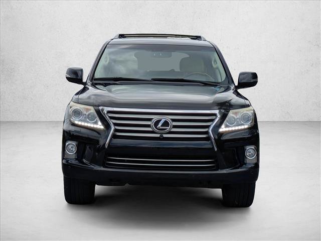 Used 2013 Lexus LX 570 4WD w/ Luxury Pkg image 2