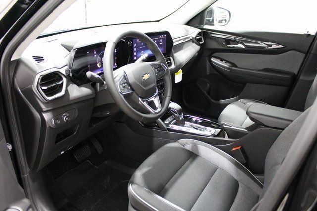 New 2026 Chevrolet TrailBlazer LT w/ Convenience Package AWD/4WD image 3