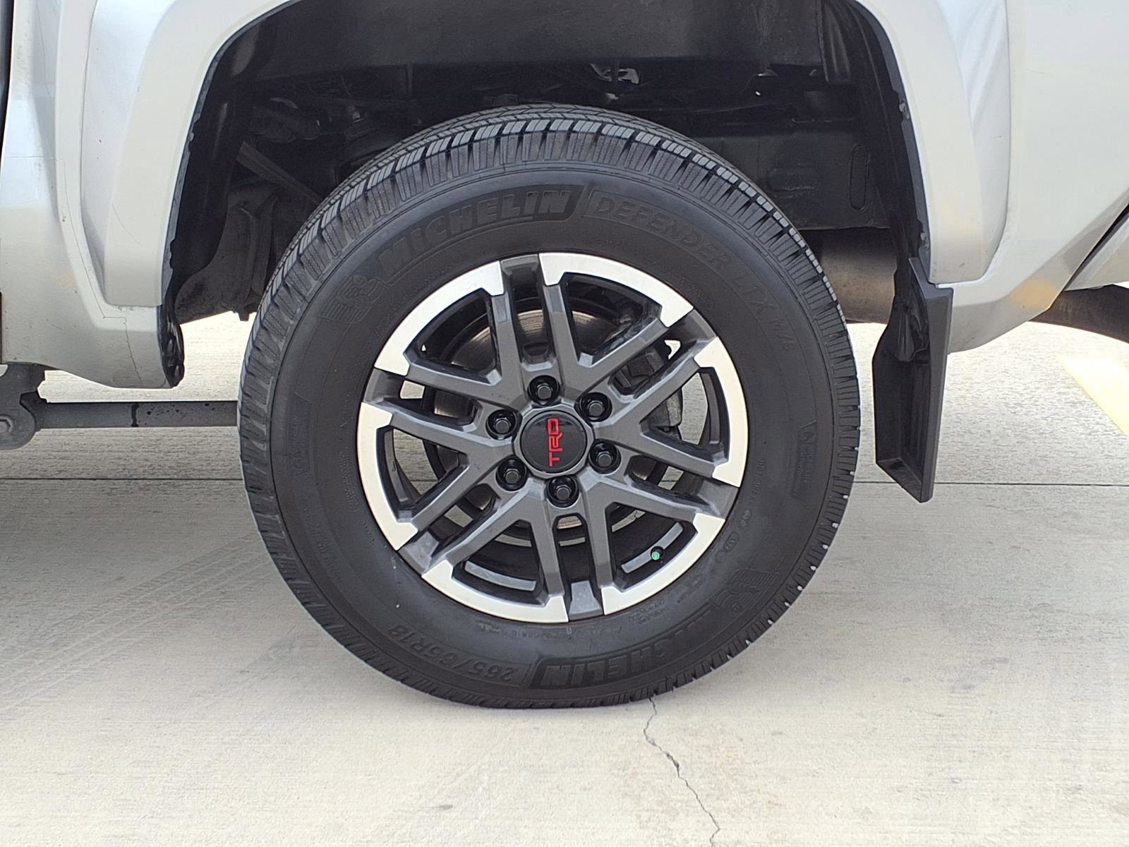 Used 2024 Toyota Tacoma TRD Sport image 9