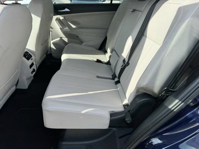 Used 2023 Volkswagen Tiguan SE image 11