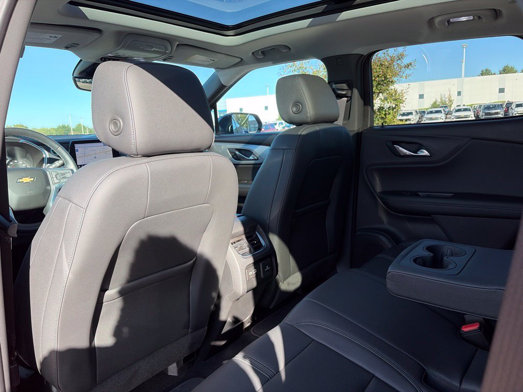 Used 2021 Chevrolet Blazer LT w/ Sound & Technology Package FWD image 42