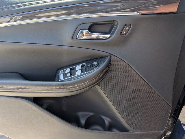 Used 2018 Chevrolet Impala LT FWD image 29