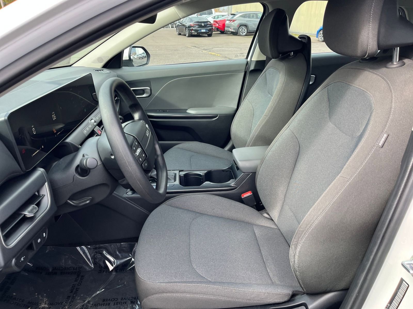 Used 2025 Kia K4 LXS image 35