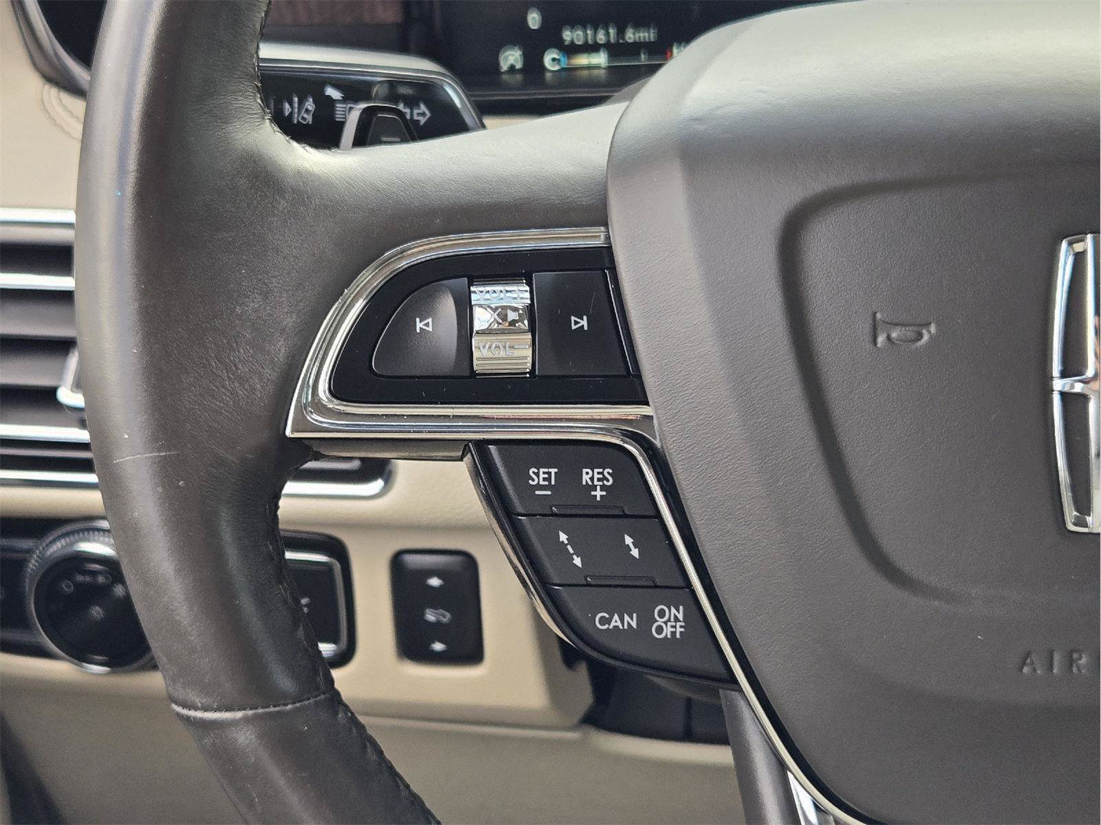 Used 2021 Lincoln Navigator Reserve AWD/4WD image 27