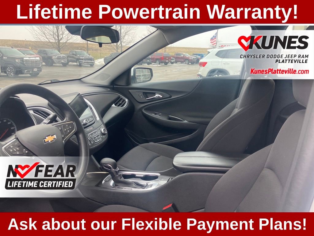 Used 2024 Chevrolet Malibu LT image 15