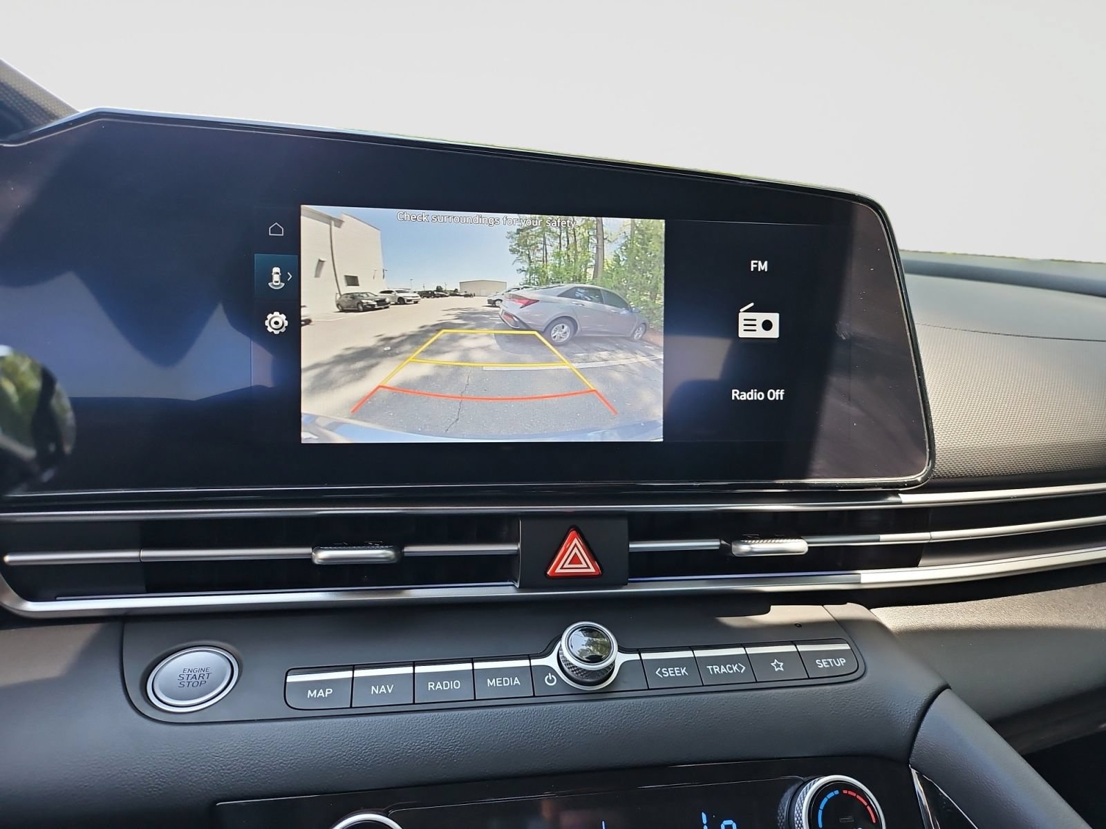 Used 2025 Hyundai Elantra SEL FWD image 28
