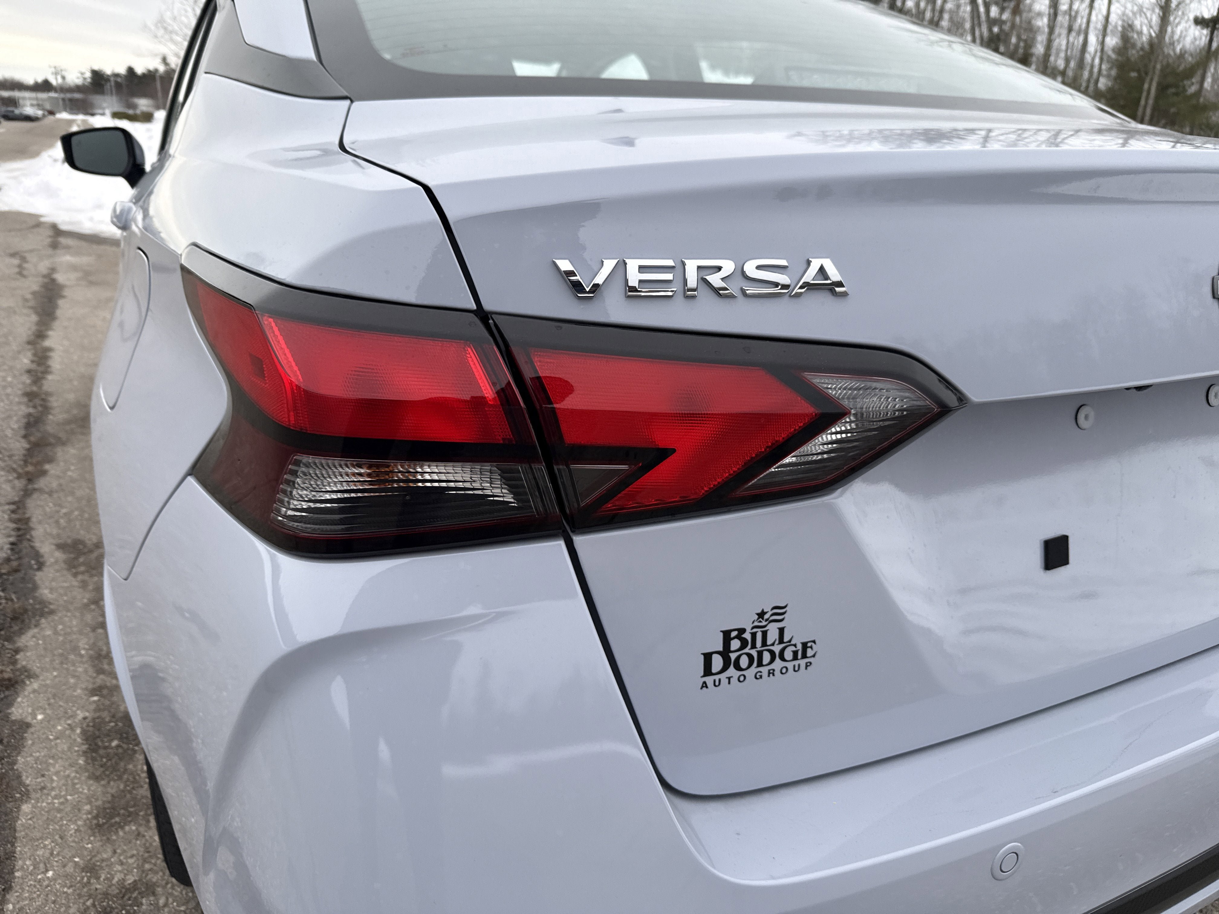 New 2025 Nissan Versa SV w/ Trunk Package FWD image 15