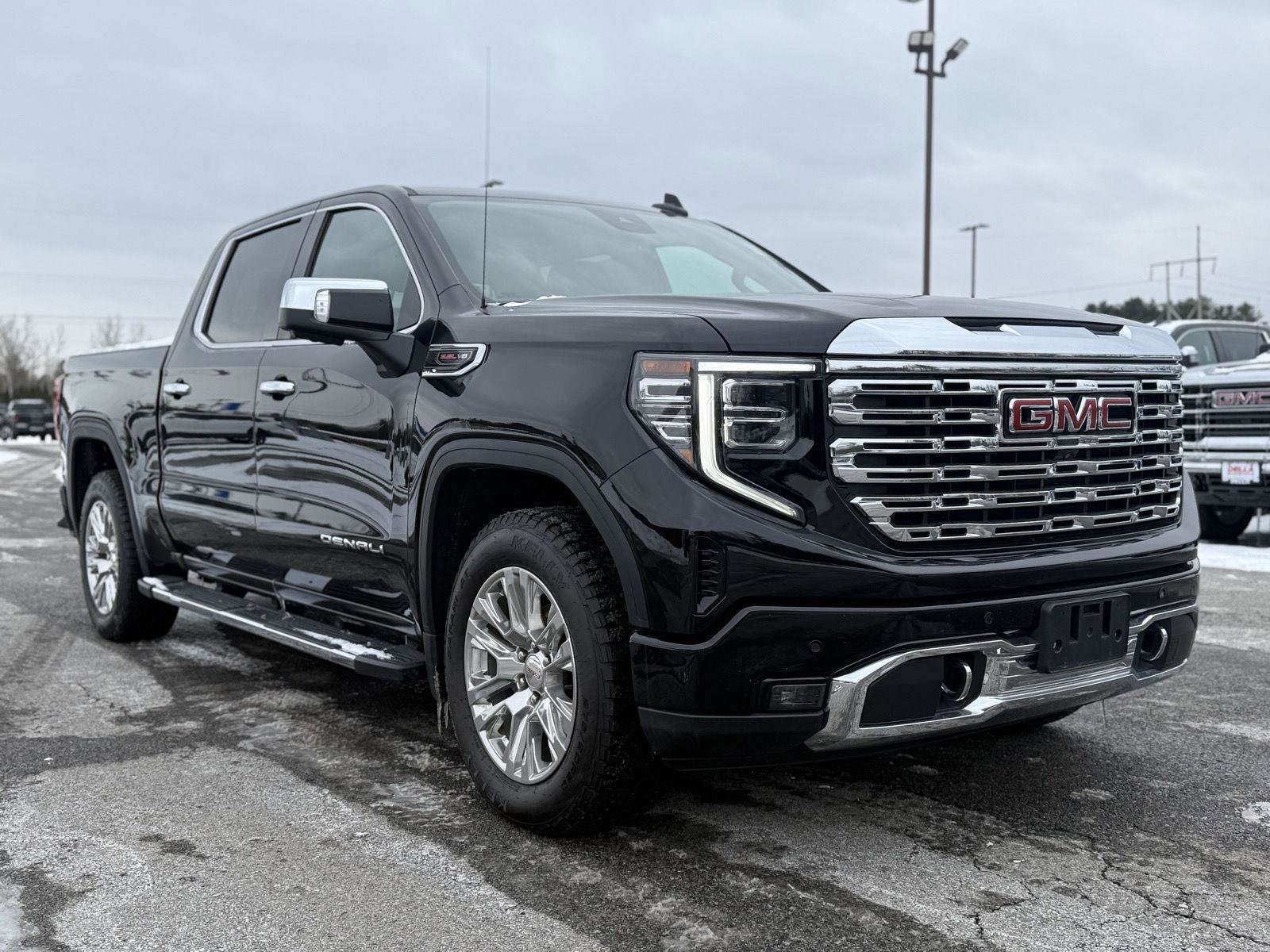 Certified 2023 GMC Sierra 1500 Denali image 3