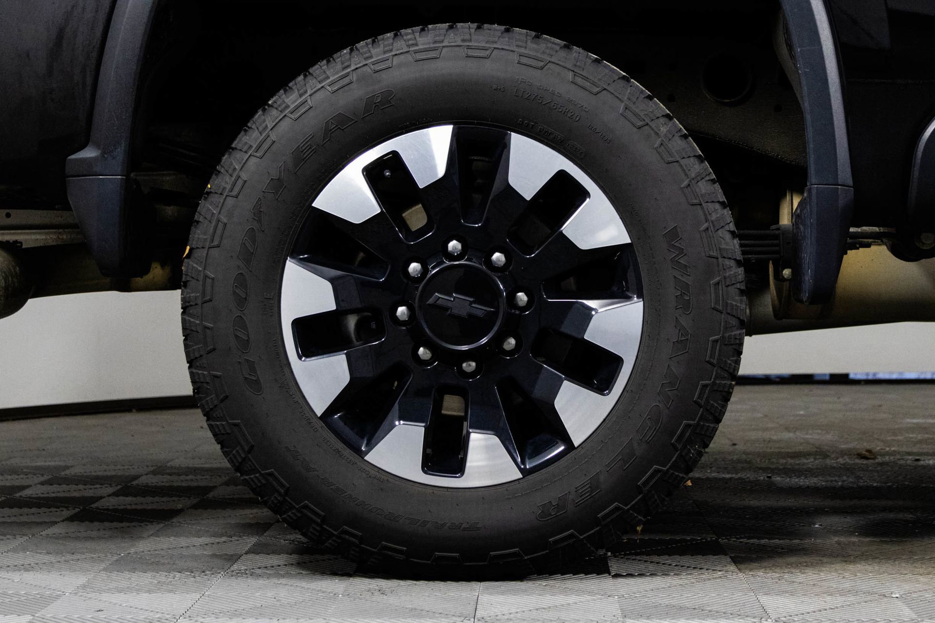 Used 2020 Chevrolet Silverado 2500 Custom w/ Custom Value Package image 38