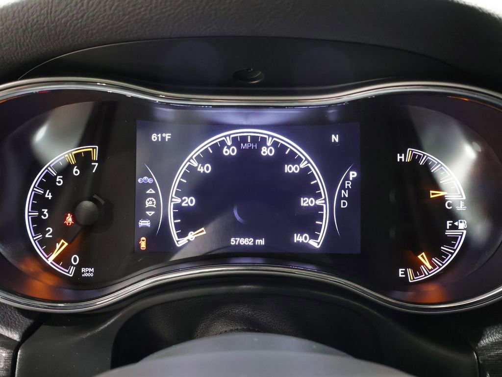 Used 2021 Jeep Grand Cherokee Trailhawk w/ Premium Lighting Group AWD/4WD image 37